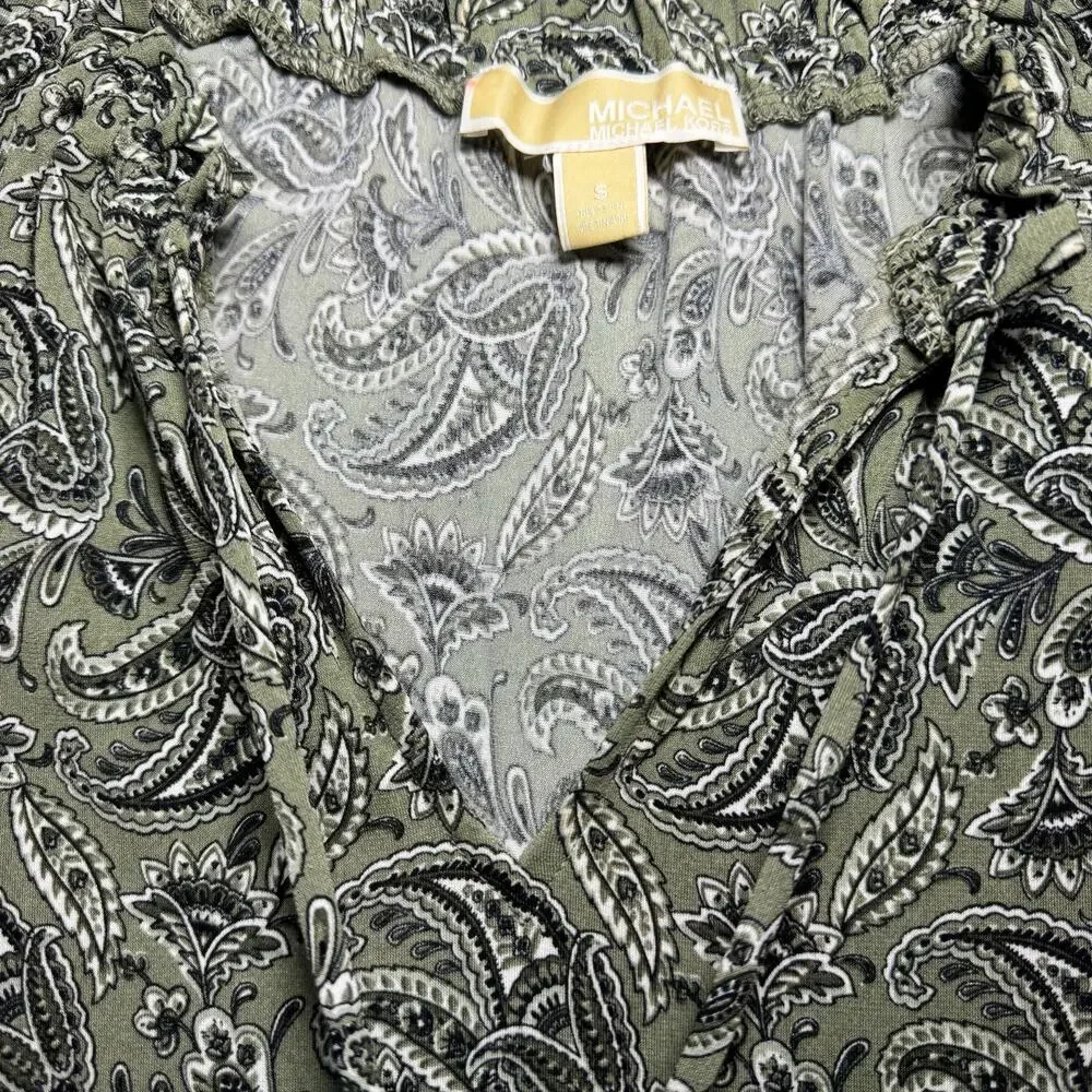 Michael Kors women’s green dress‎ with large flutter sleeves. Size S